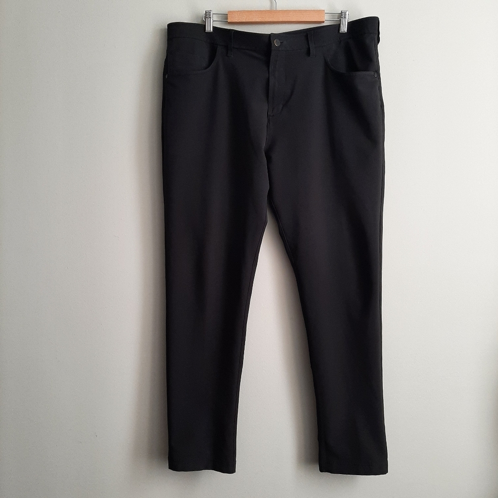 Public Rec Men's Black Pants Size 40/34